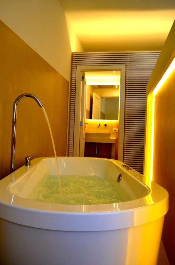 Luiselle Charming Accommodation Sorrento City Center エクステリア 写真