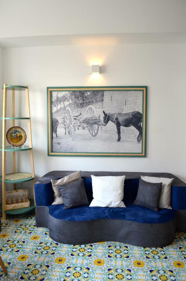 Luiselle Charming Accommodation Sorrento City Center エクステリア 写真