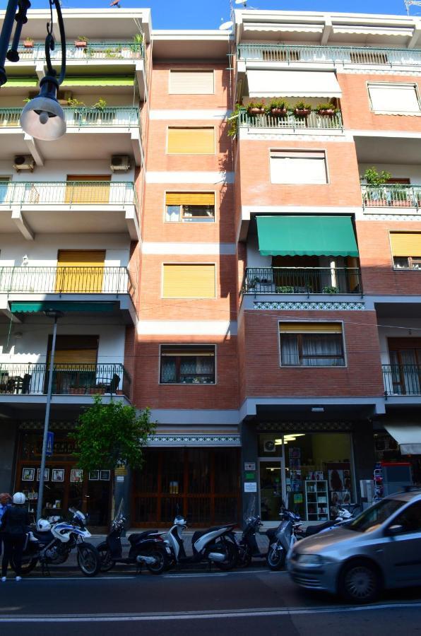 Luiselle Charming Accommodation Sorrento City Center エクステリア 写真